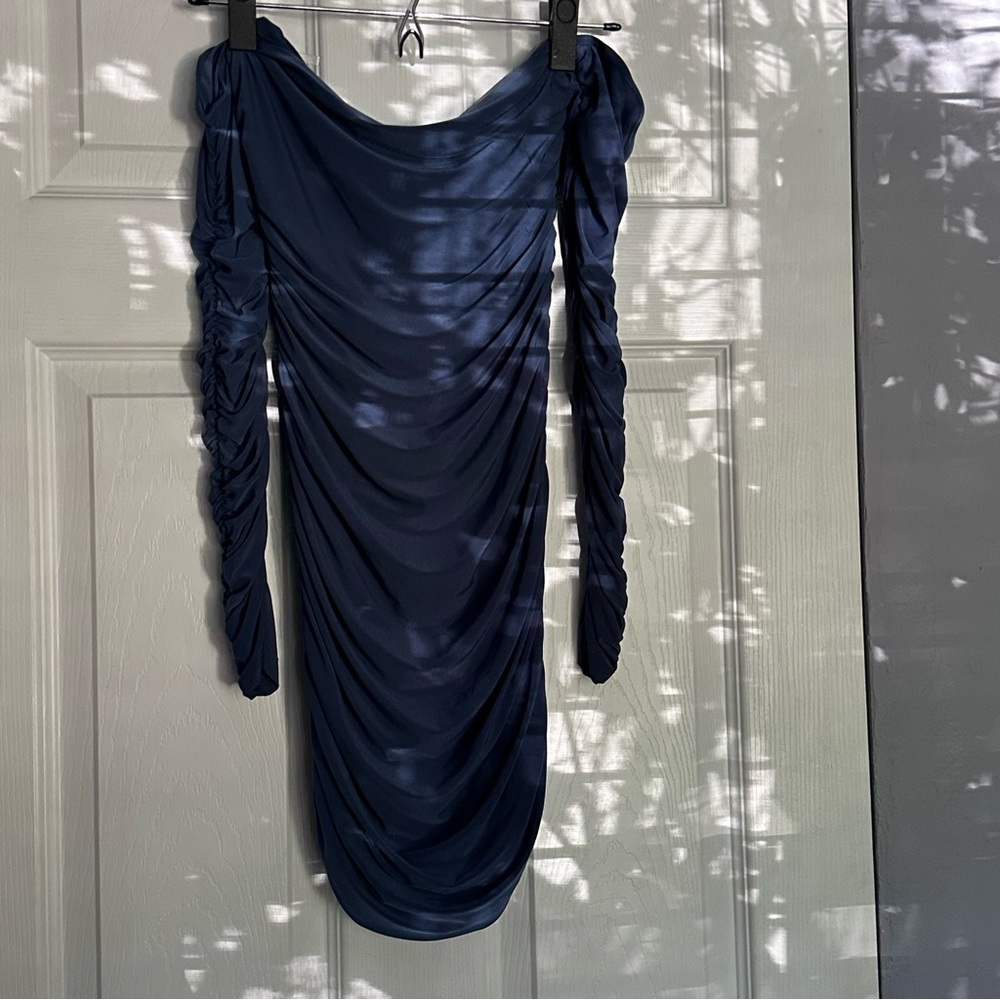 - [ ] Blue Formal Sinched Cocktail Dress
